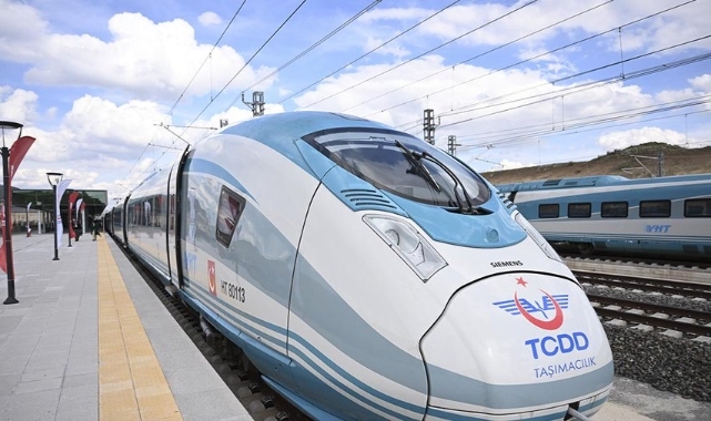 Erdoğan: Ankara-Kırıkkale-Yozgat-Sivas Hızlı Tren hattımız, mayıs ayı sonuna kadar ücretsiz
