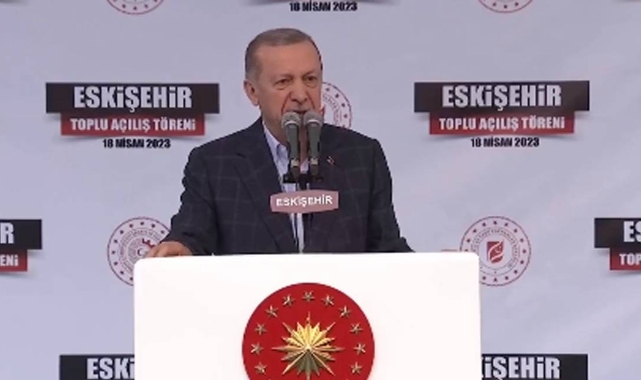Erdoğan: Bay Bay Kemal bu TIR'lar, uçaklar, yollar olmasa acaba siz bütün bu patatesi, domatesi neyle taşıyacaksınız?
