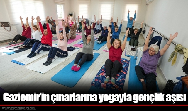 Gaziemir’in çınarlarına yogayla gençlik aşısı