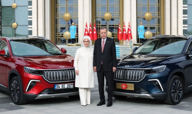 İlk TOGG Erdoğan'a teslim edildi: 'Tekerine taş değmesin'