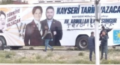 İYİ Parti seçim otobüsüne spreyle “vatan haini teröristler” yazdılar
