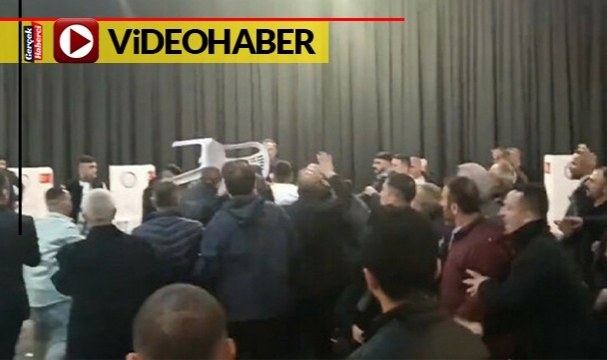 İYİ Parti temayül yoklamasında kavga! Masalar sandalyeler havada uçuştu!