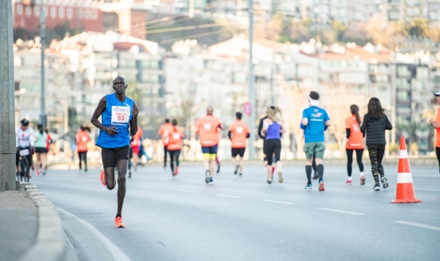 İzmir'de 'Atıksız Maraton' için nefesler tutuldu
