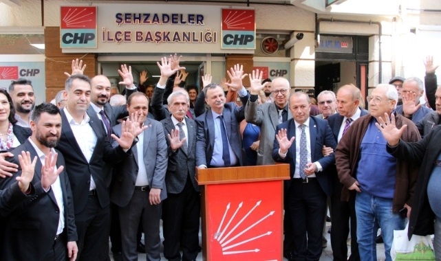 Kadim partili Semih Balaban’a Manisalı sahip çıkıyor