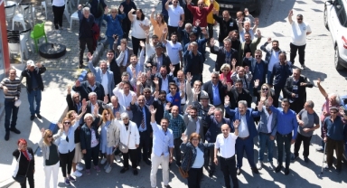 'Kemal Kılıçdaroğlu Seçim Ofisi' Foça'da açıldı