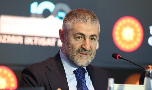 Nureddin Nebati kamu kurumlarını uyardı: “Ben Doç. Dr. Nureddin Nebati’yim”
