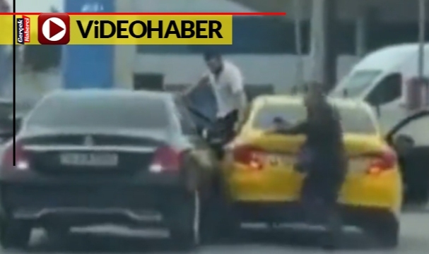 Trafik magandası, tartıştığı taksi şoförünü ezmeye çalıştı