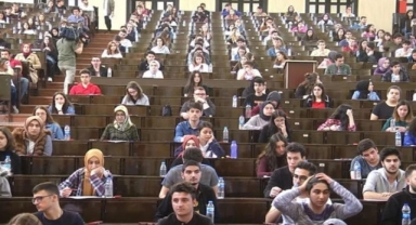 Üniversitelerde yüz yüze eğitim bugün başlıyor