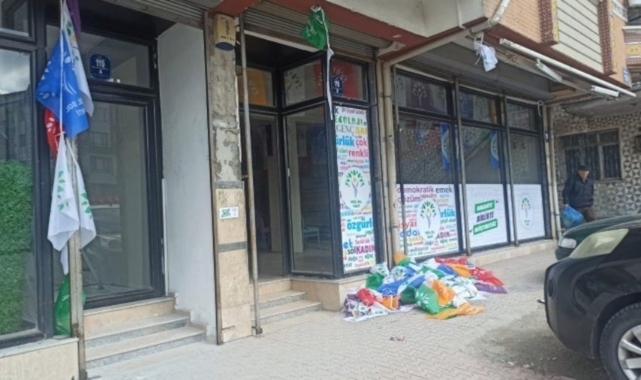 Yeşil Sol Parti'nin Ankara seçim bürosuna saldırı