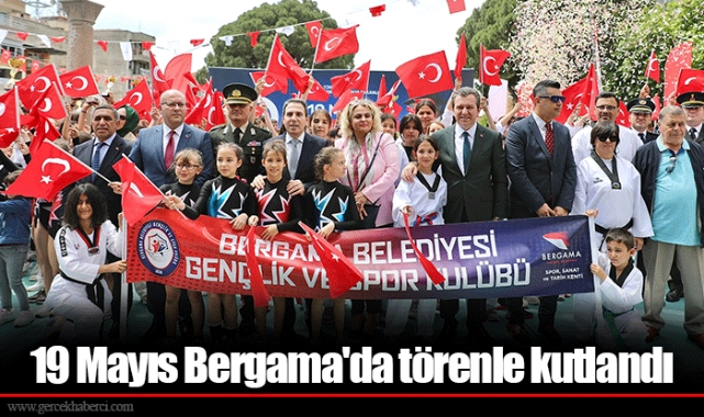 19 Mayıs Bergama'da törenle kutlandı