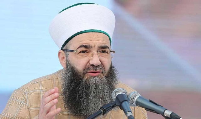 Ahmet Mahmut Ünlü'den seçim yorumu: “Bizim sağcılar CHP’ye iyi bir kazık attılar"