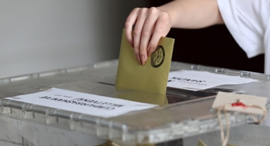 AK Parti'den YSK'ye itiraz: Yurtdışı sandık sayılarının artırılması talep edildi