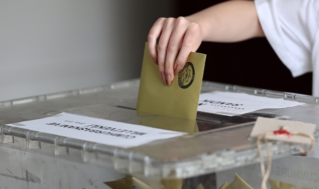 AK Parti'den YSK'ye itiraz: Yurtdışı sandık sayılarının artırılması talep edildi