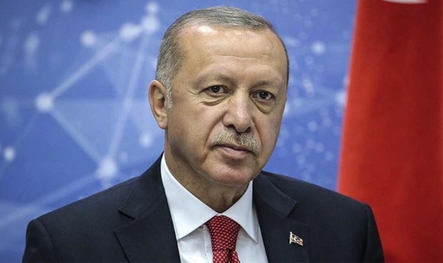 Anadolu Ajansı verilerine göre Erdoğan yüzde 50'nin altına düştü