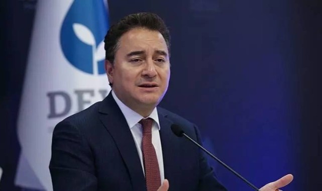 Babacan'dan iktidar medyasına: Arkamdan yalan yanlış haberler yapıyorsunuz, cesaretiniz varsa konuk edip istediğiniz soruyu sorun