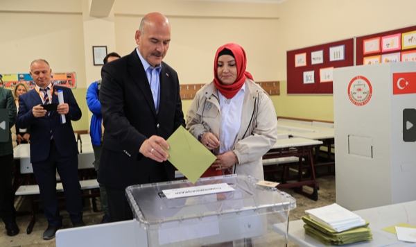 Bakan Soylu oyunu kullandı: 60 güne yakın bir süredir Türkiye'de demokrasi şenliği yaşanıyor