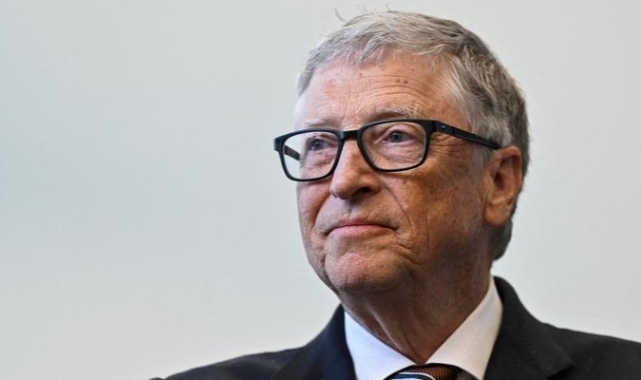 Bill Gates'ten yapay zekayla ilgili çok konuşulacak açıklamalar: "Sonlarını getirebilir"