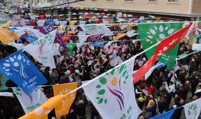 Bloomberg: Erdoğan'ın terörist ilan ettiği Kürt siyasetçiler, belirleyici  bir güç oldular