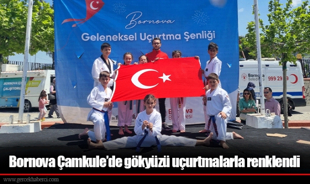 Bornova Çamkule’de gökyüzü uçurtmalarla renklendi