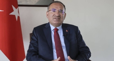 Bozdağ: İmamoğlu'na taşlı saldırıda