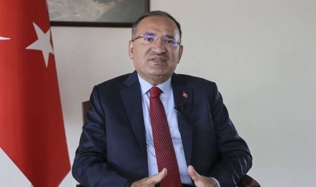 Bozdağ: İmamoğlu'na taşlı saldırıda "tedbir eksikliği yok"