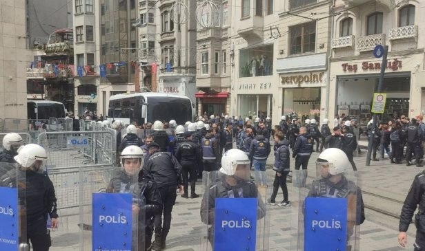 Cumartesi Anneleri'ne yine polis müdahale etti: Çok sayıda yurttaş gözaltına alındı
