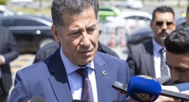 Davutoğlu ile birlikte Oğan'la görüşen Gelecek Partili Üstün, detayları anlattı