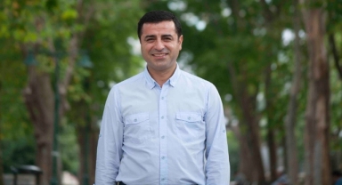 Demirtaş, Kılıçdaroğlu'na oy istedi: Demokrasinin de ekonominin de sonu olabilir