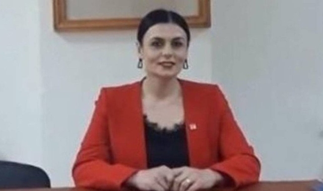 Depremzedelerle ilgili paylaşım yapan CHP'li Cansu Doğan görevden alındı
