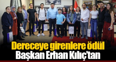 Dereceye girenlere ödül Başkan Erhan Kılıç’tan
