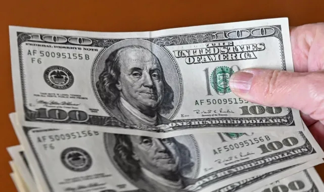Dolar 20 liranın üzerine çıktı