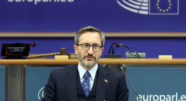 Fahrettin Altun: Ya istikrar diyeceğiz ya karmaşa