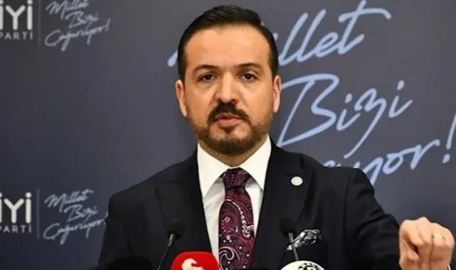 Kürşad Zorlu: 15 Mayıs sabahı Türk kadını başı daha dik ve umutla yürüyecek