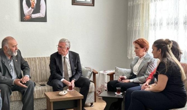 Meral Akşener ve Mansur Yavaş, Sinan Ateş'in Bursa'daki ailesini ziyaret etti