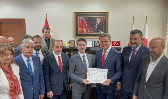 Sarıgül mazbatasını aldı, 32 yıl sonra yine milletvekili oldu…
