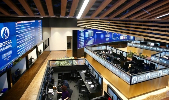 Seçim öncesi hareketli saatler: Borsada bankacılık endeksindeki yükseliş yüzde 7,5'i buldu; Türkiye'nin risk primi geriledi