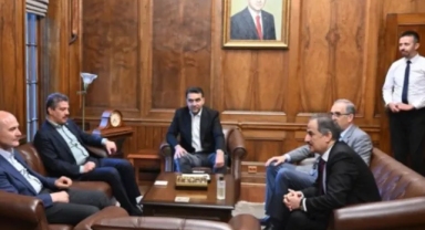 Soylu önce paylaştı sonra sildi: Rektörlükte Atatürk yok Erdoğan var!