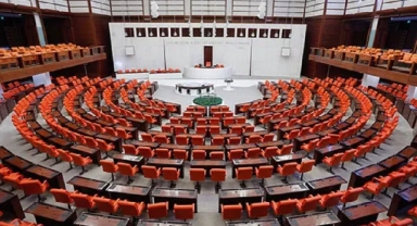 TBMM'de yeni dönem hazırlıkları başladı: Partilere yazı gönderildi