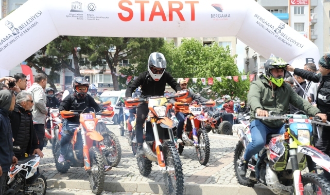 Türkiye Enduro ve ATV Şampiyonası 1. Ayak yarışları Bergama'da start aldı