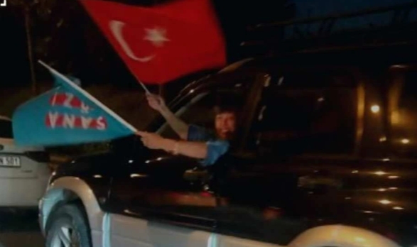 Vatandaşlar İmamoğlu'na desteğe gidiyor; Sabiha Gökçen yolunda yoğunluk