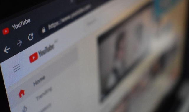 YouTube: TV'de izlerken 'geçilemeyen' 30 saniyelik reklamlar geliyor