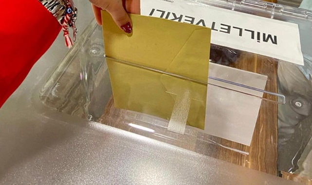 Yurt dışında 1 milyon 693 bin 67 seçmen oy kullandı