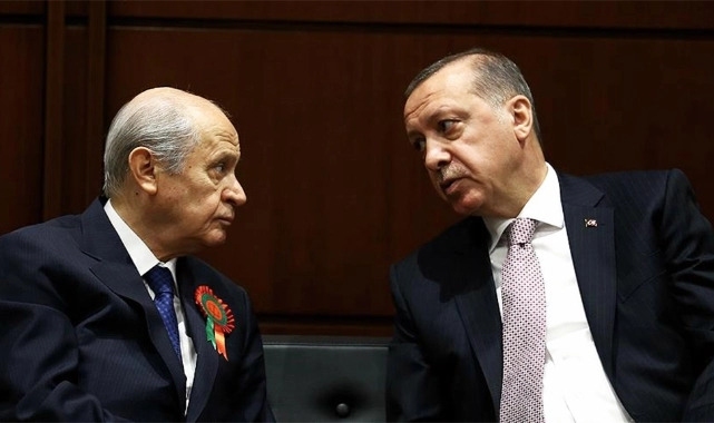 Yüzde 50+1 yeniden gündemde: "Yüzde 50+1 oyu eleştirenleri anlayışla karşılamamız abesle iştigaldir"