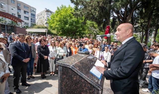 Zübeyde Hanım İzmir’de kabri başında anıldı