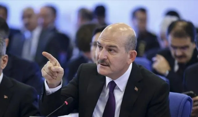 Akşam yazarı Soylu'yu hedef aldı: 'Belki kahve önü sohbetlerinde iyi olabilir ama...'