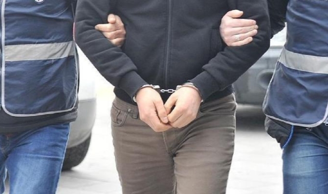 Aynı okulda 11 kız öğrenciye cinsel istismar! İğrenç iddia sonrası ortaokul öğretmeni tutuklandı