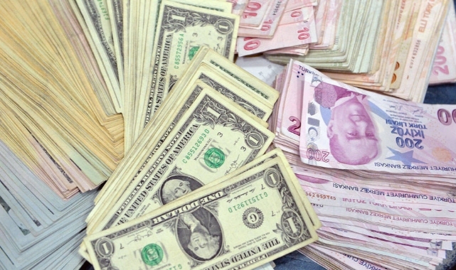 Dövizde yüksek seyir devam ediyor: Euro 28, dolar 26 liranın üzerinde!