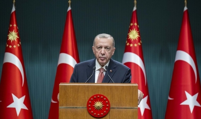 Erdoğan'dan bayram mesajı: Türkiye Yüzyılı'mızı hayal olmaktan çıkarıp gerçeğe dönüştüreceğiz