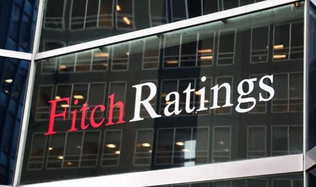 Fitch faizin 2025’e kadar yüzde 25 olacağını, Türkiye’nin yüzde 2,5 büyüyeceğini tahmin etti