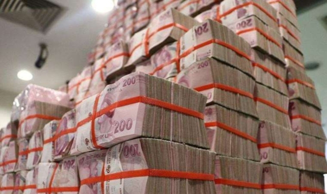 Hazine iki tahvilde 50 milyar TL borçlandı